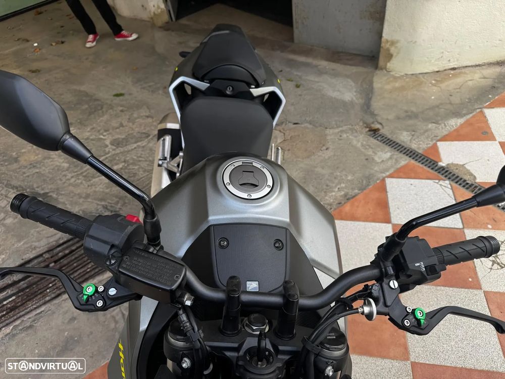 Honda CB Hornet - 6