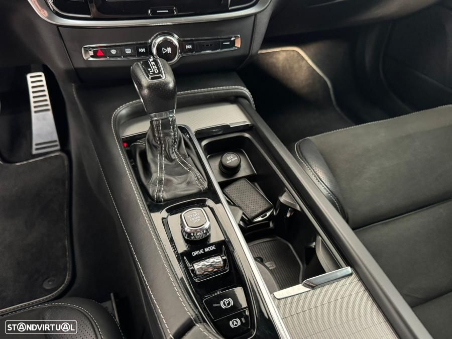 Volvo V90 2.0 D4 R-Design Geartronic - 29