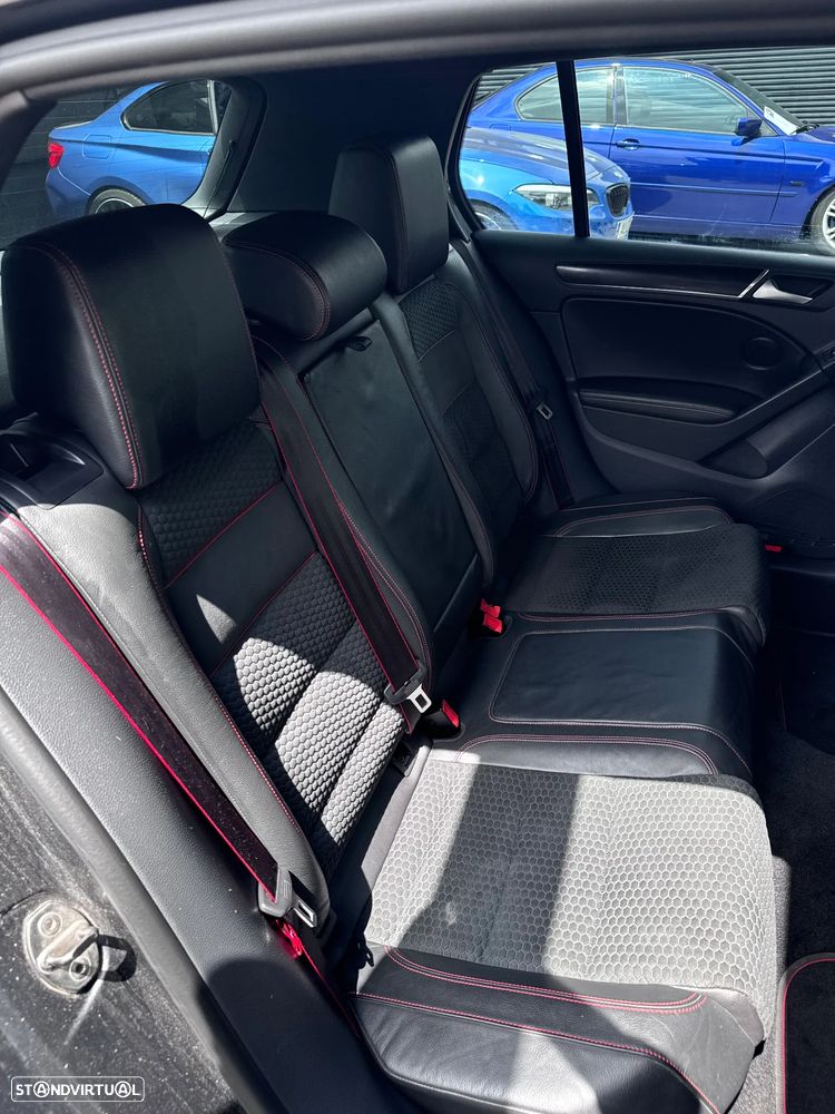 VW Golf 2.0 TSi GTI EDITION 35 DSG - 24