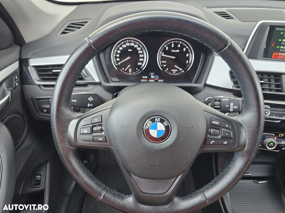 BMW X1 xDrive20i AT - 5