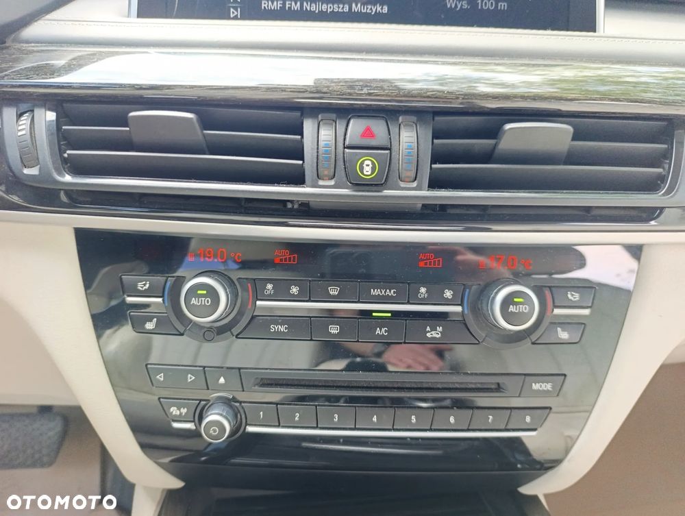 BMW X5 xDrive40d - 14