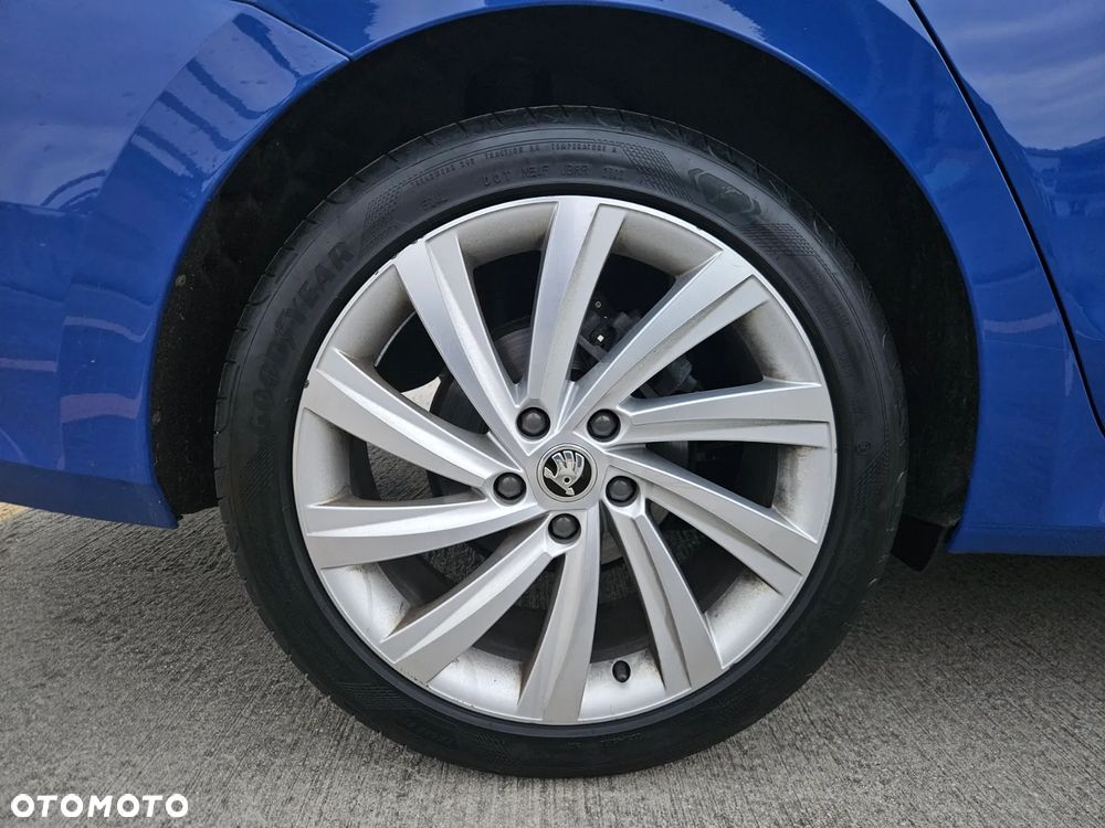 Skoda Octavia 2.0 TDI Style DSG - 7