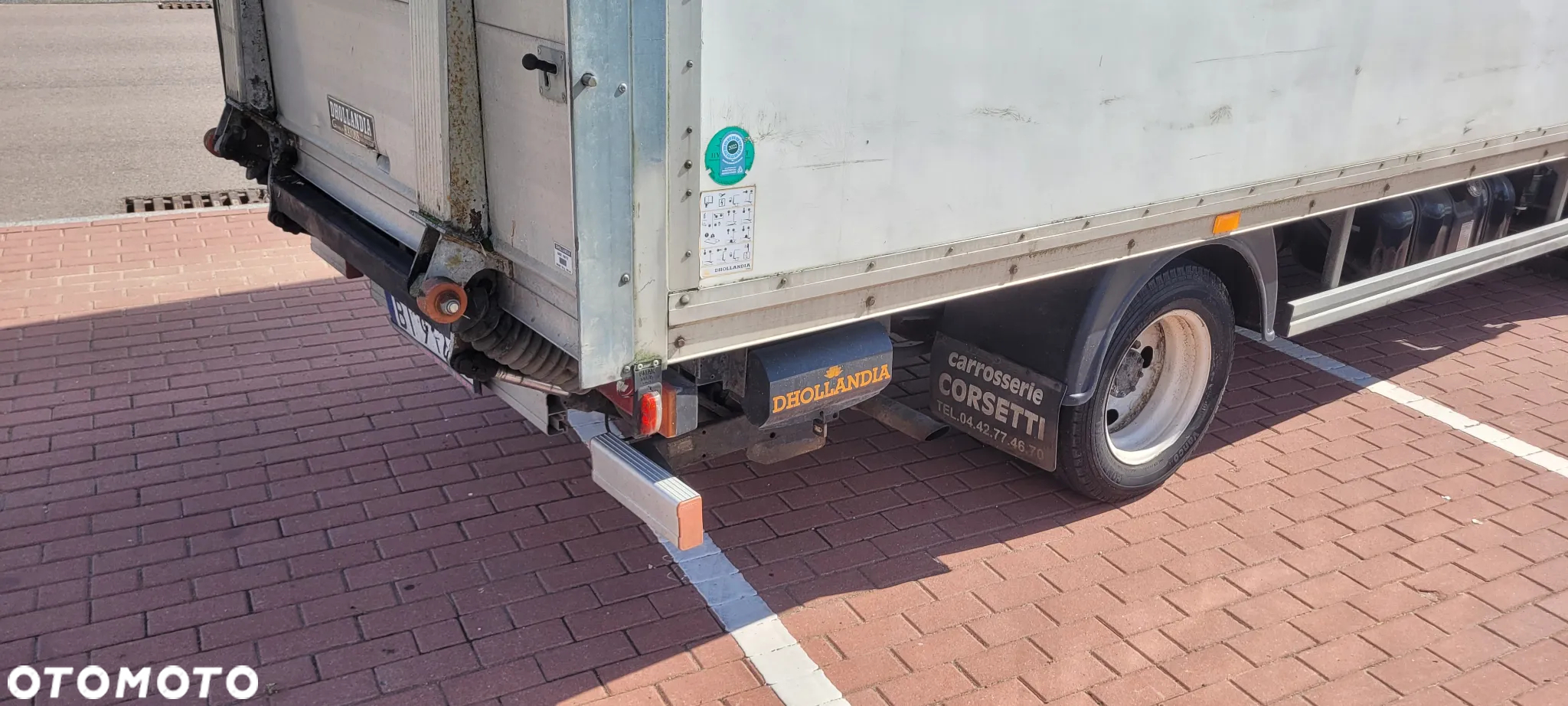 Isuzu NPR - 6