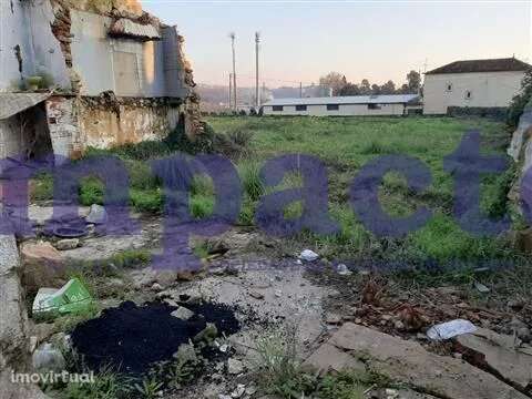Terreno na Vila de Cucujães, Oliveira de Azeméis - Grande imagem: 4/9