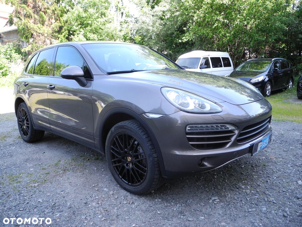 Porsche Cayenne - 2