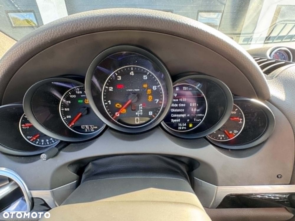 Porsche Cayenne Tiptronic S - 16