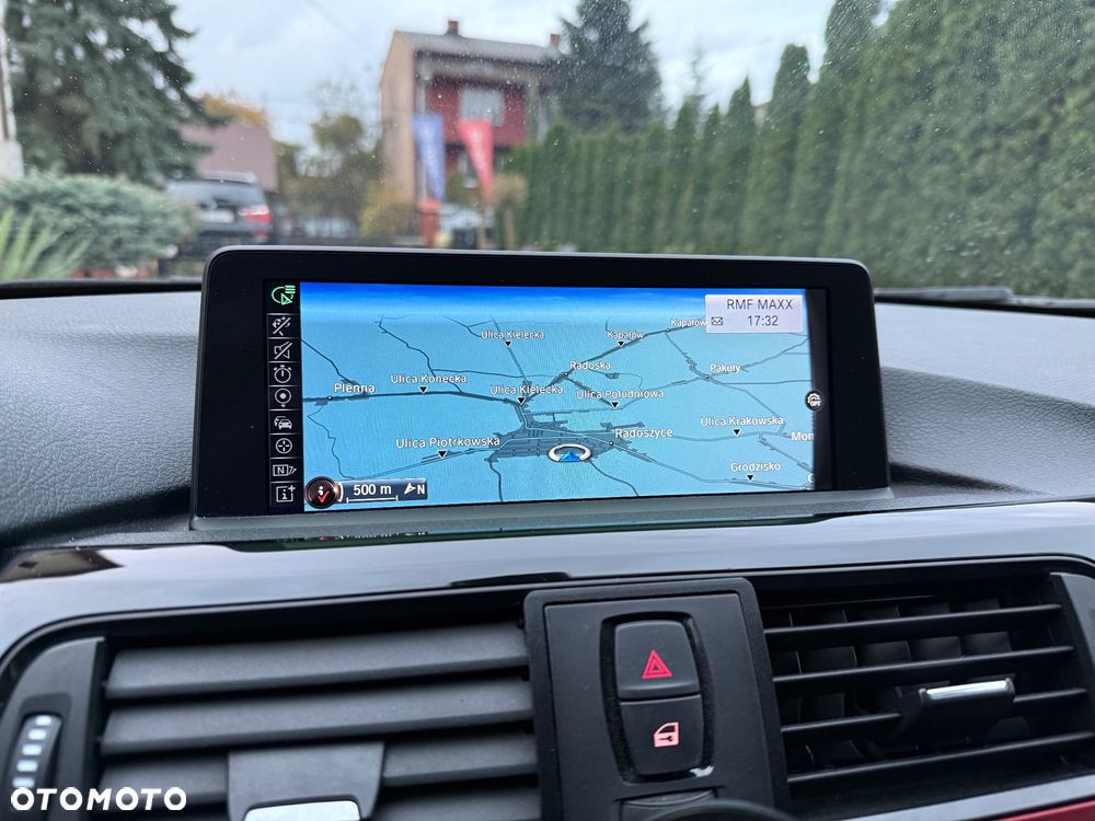 BMW Seria 3 320d Sport-Aut Sport Line - 33