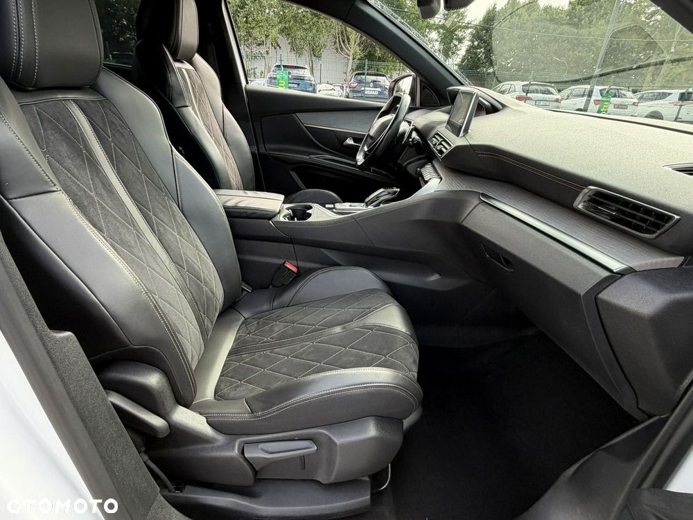 Peugeot 5008 BlueHDi 180 EAT8 GT - 32