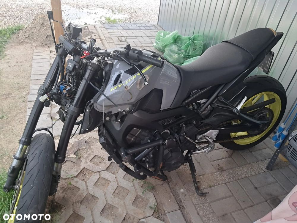 Yamaha MT - 3