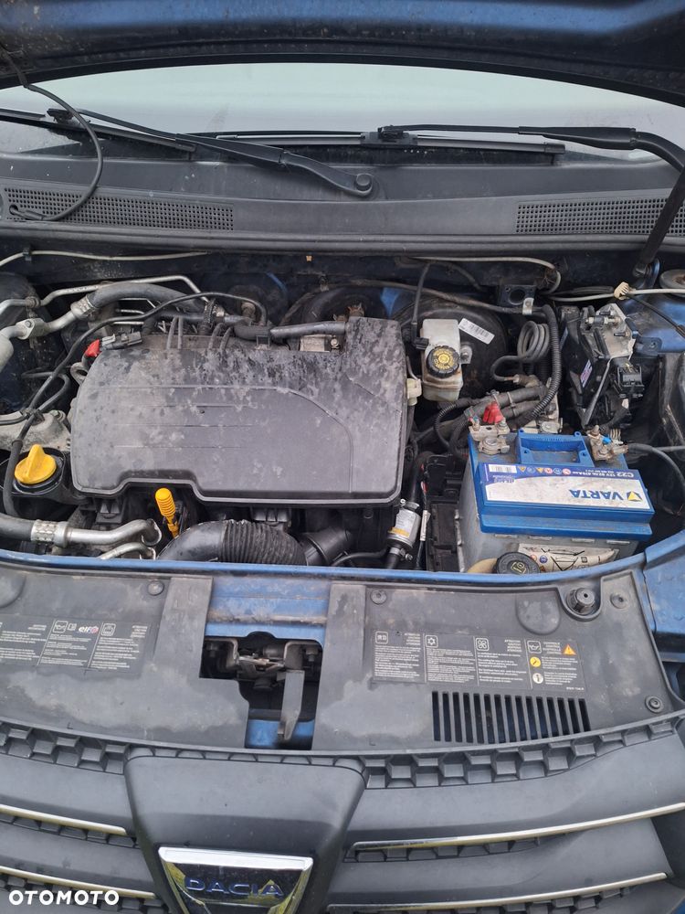 Dacia Logan 1.2 16V Laureate - 12