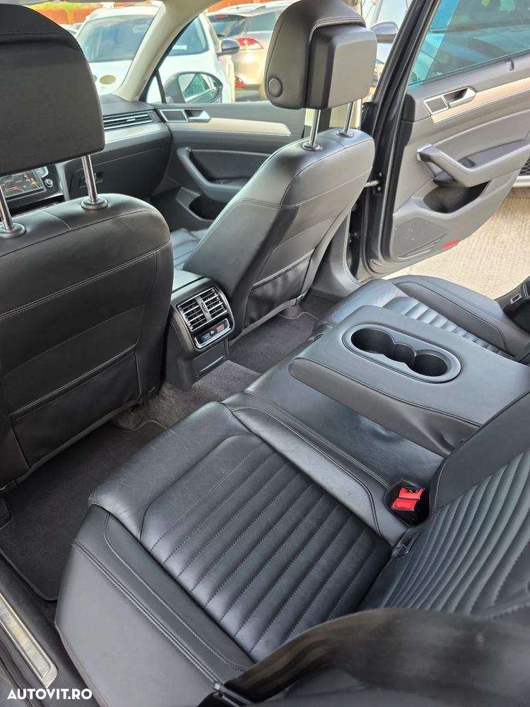 Volkswagen Passat 2.0 TDI SCR DSG Highline - 10