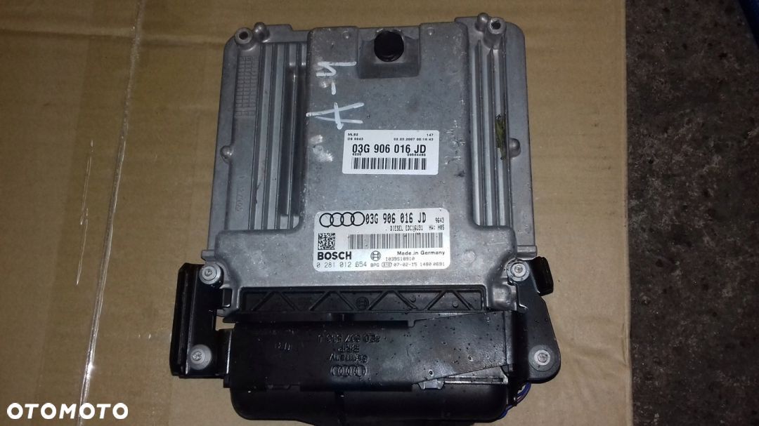 KOMPUTER AUDI A4 B7 2.0 TDI 03G906016JD - 1