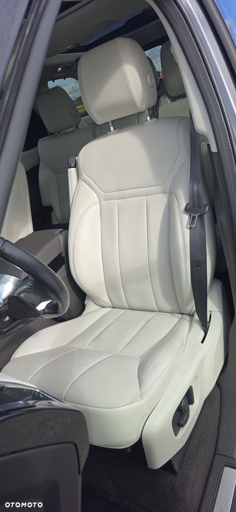 Land Rover Discovery 2.0 SD4 HSE - 37
