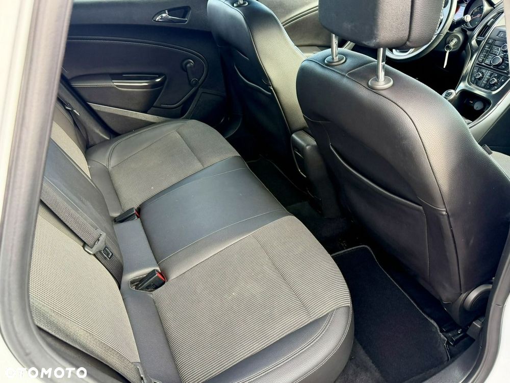 Opel Astra 1.4 Turbo Innovation - 8