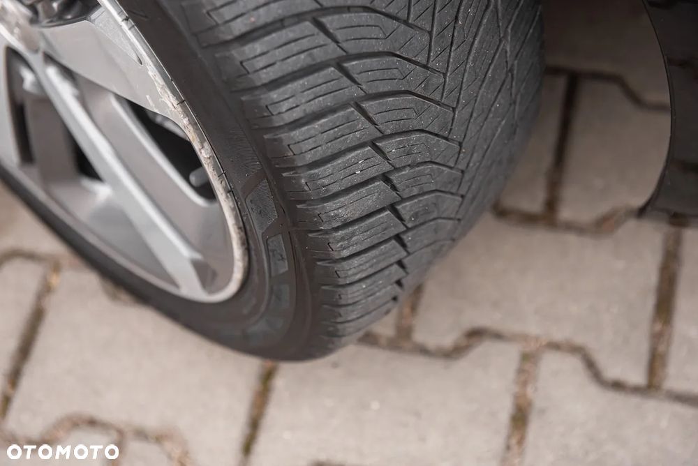 Peugeot 308 PureTech 130 GPF EAT8 Stop & Start Allure Pack - 27