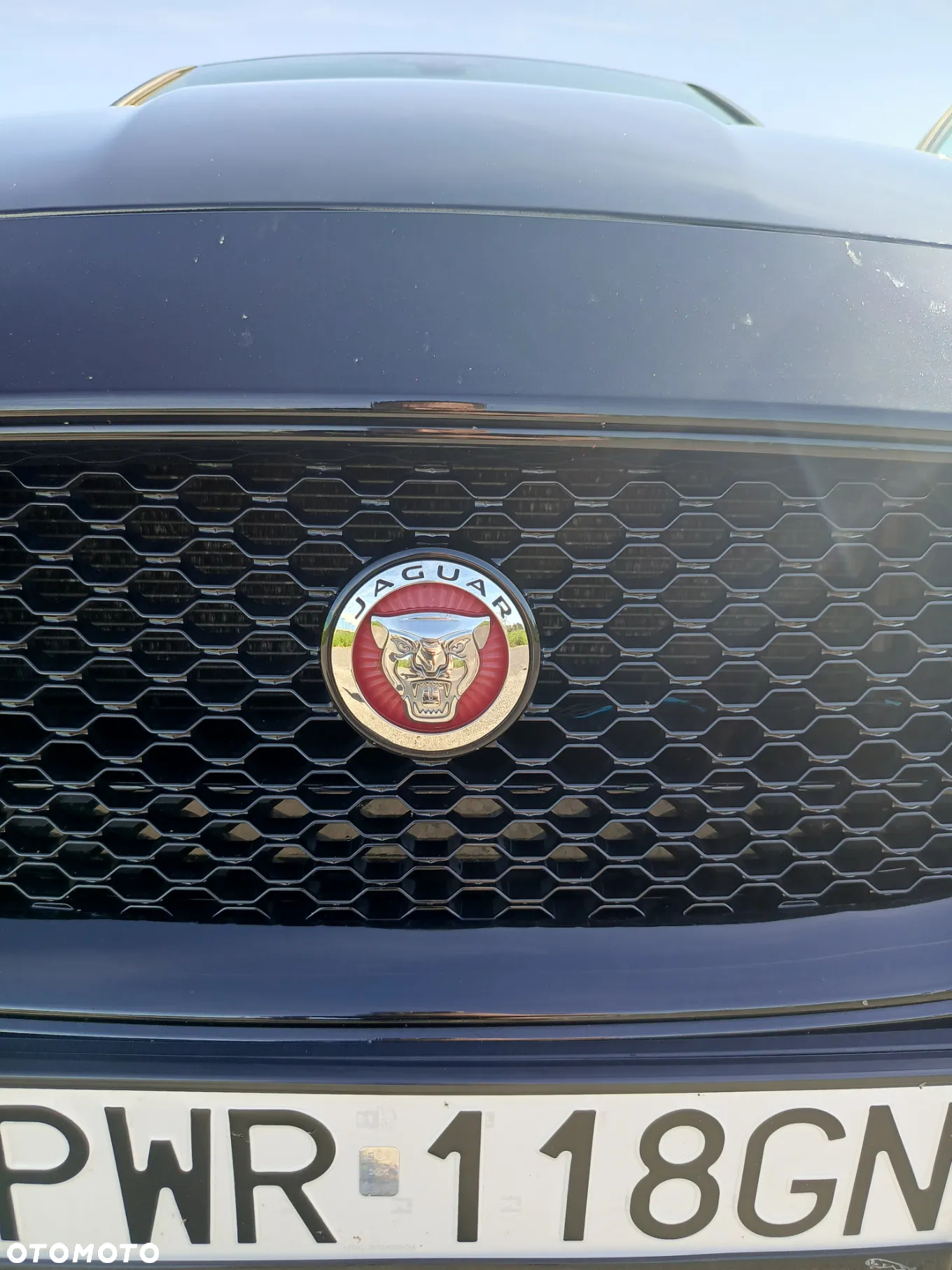 Jaguar XE 2.0 D R-Sport - 14