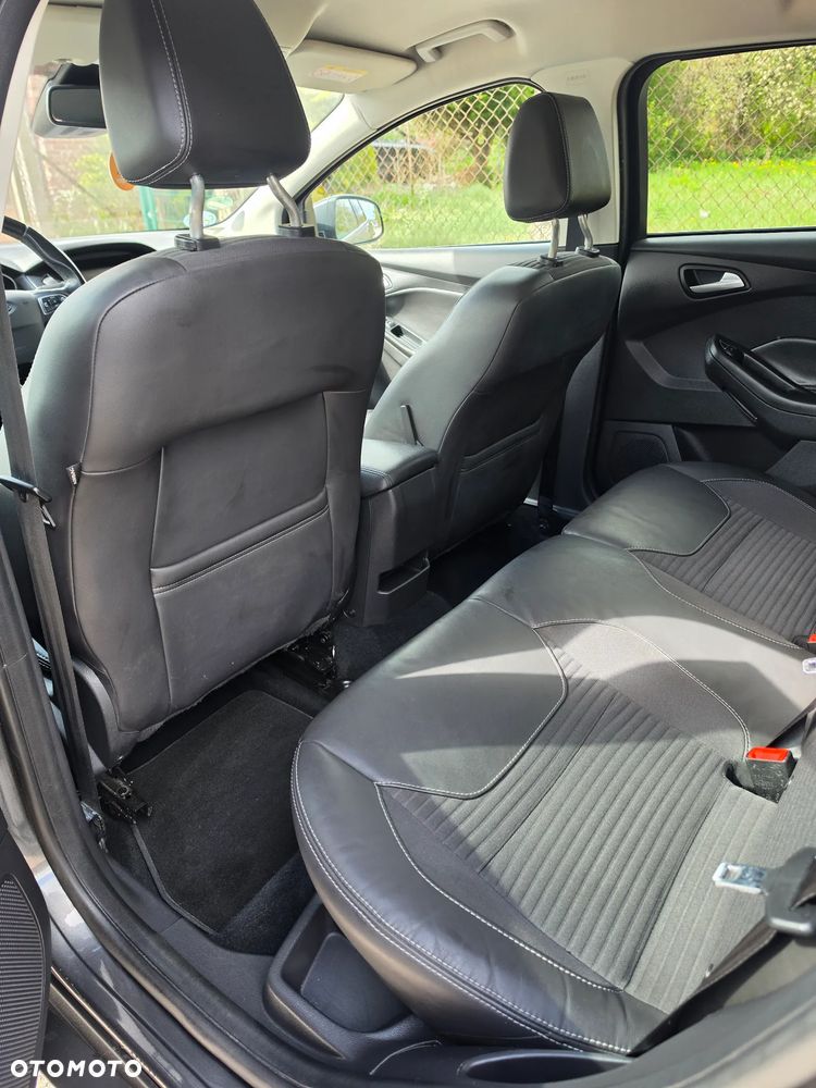 Ford Focus 1.5 TDCi DPF Start-Stopp-System Titanium - 19