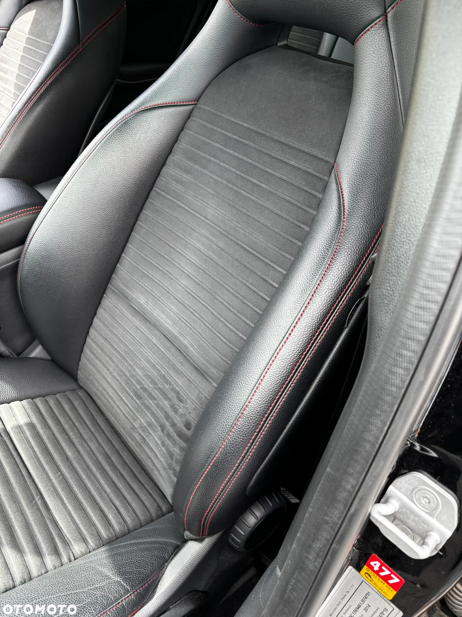 Mercedes-Benz GLA 250 4-Matic - 12