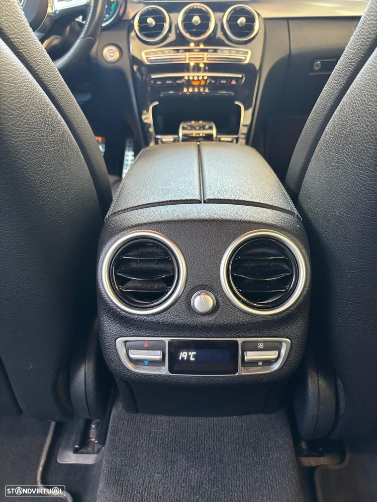 Mercedes-Benz C 300 de AMG Line - 19