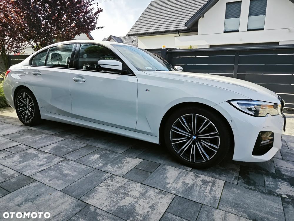 BMW Seria 3 318i M Sport - 3
