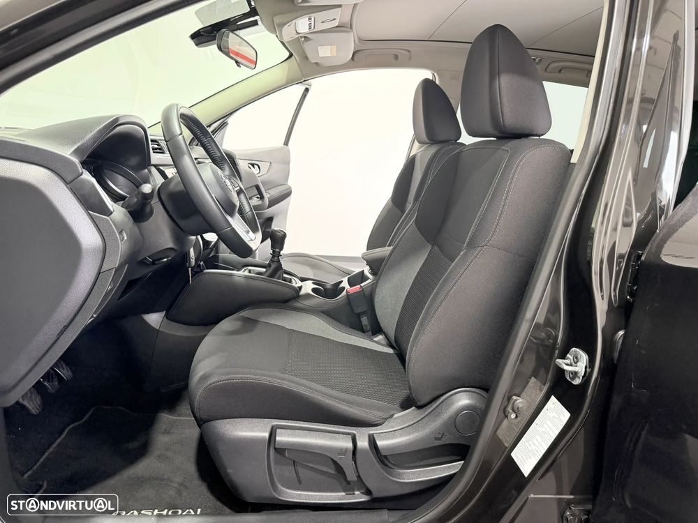 Nissan Qashqai 1.5 dCi N-Connecta - 31