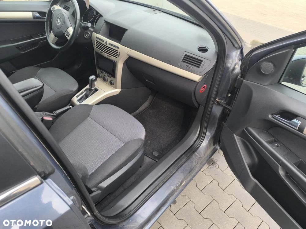 Opel Astra - 4