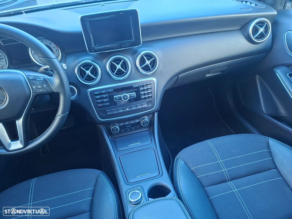 Mercedes-Benz A 200 CDI 4Matic 7G-DCT StreetStyle - 29