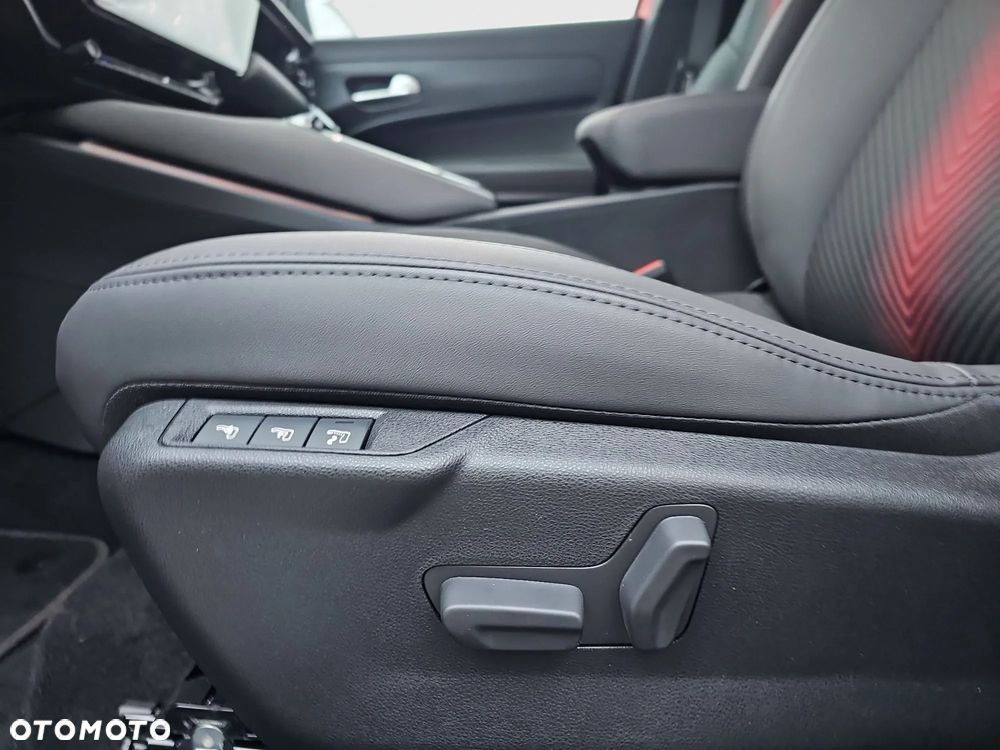 Alfa Romeo Junior 1.2 mHEV Ibrida eDCT - 13