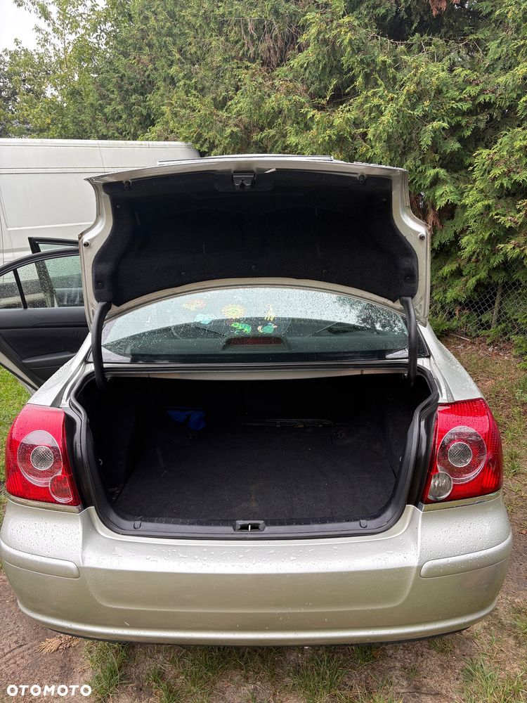 Toyota Avensis 1.8 VVT-i Travel - 4