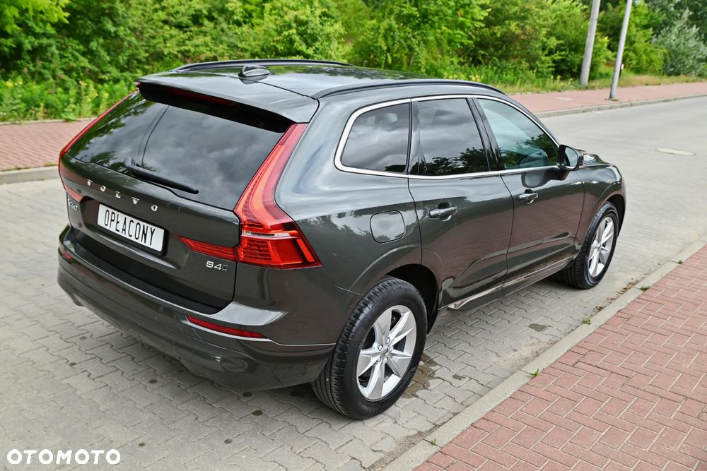 Volvo XC 60 B4 D AWD Geartronic Momentum Pro - 8