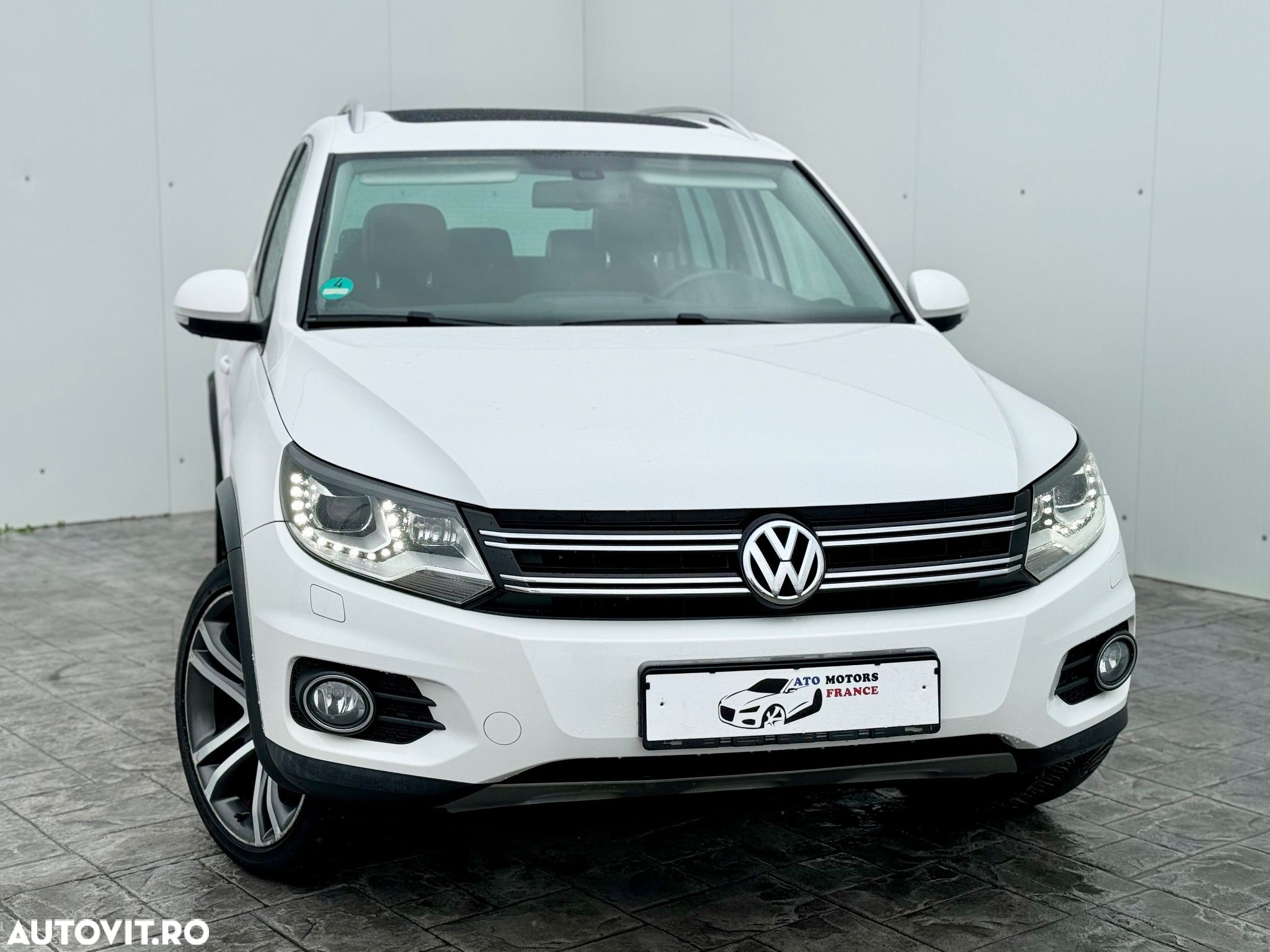 Volkswagen Tiguan 2.0 TDI 4Motion Track & Field - 1