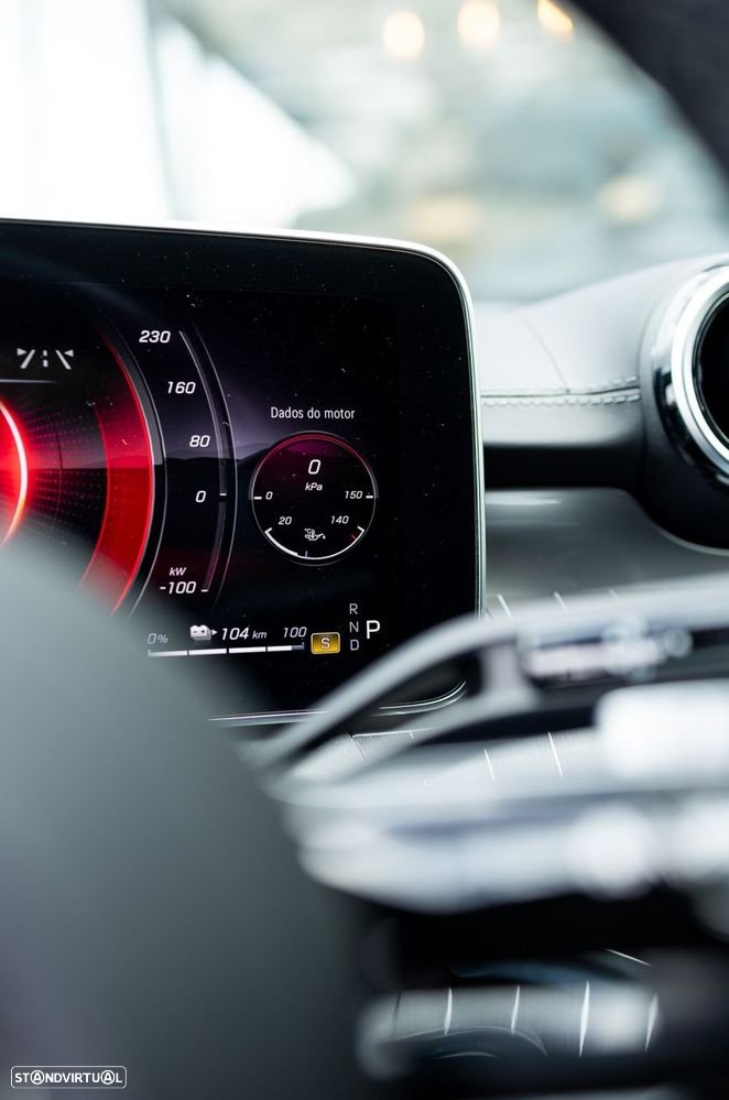 Mercedes-Benz C 300 e AMG Line - 26