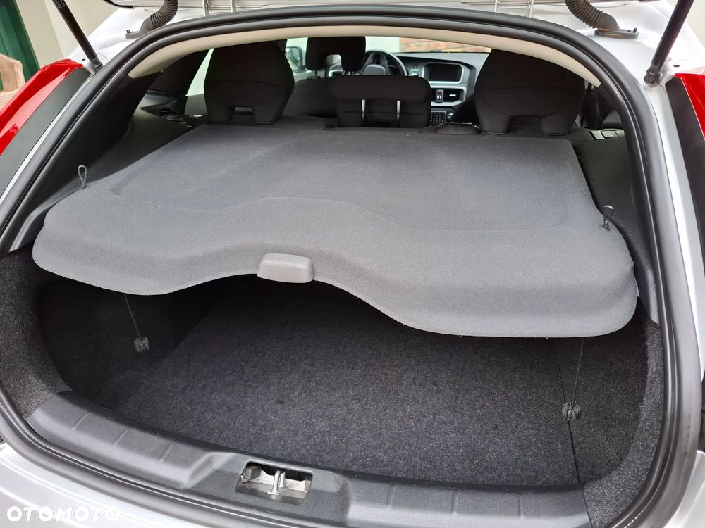 Volvo V40 D2 Kinetic - 25