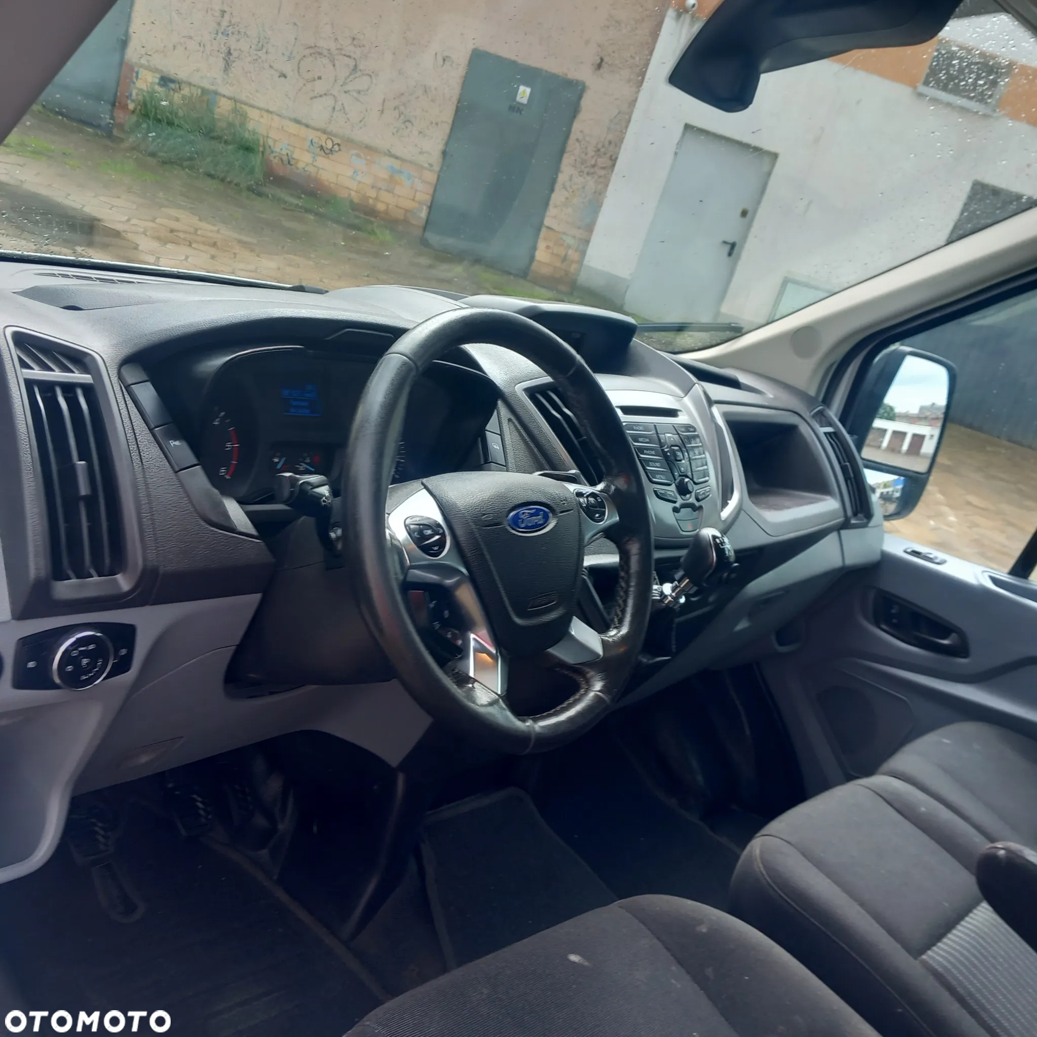 Ford Tranzit - 10