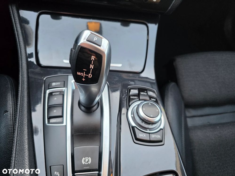 BMW Seria 5 520d Sport-Aut - 19