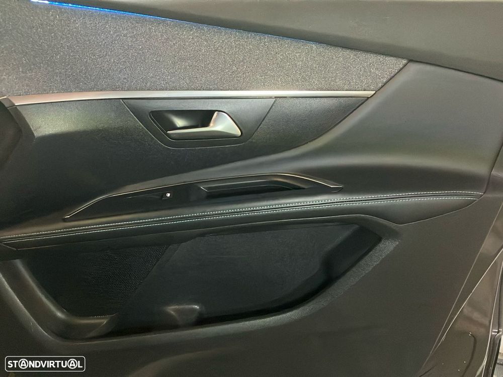 Peugeot 5008 1.5 BlueHDi Allure Pack EAT8 - 25