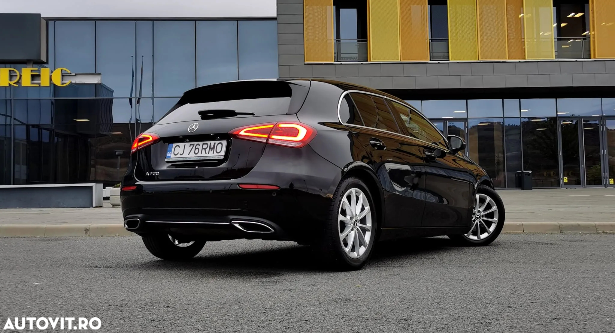 Mercedes-Benz A 200 Sedan 4MATIC Aut. - 9