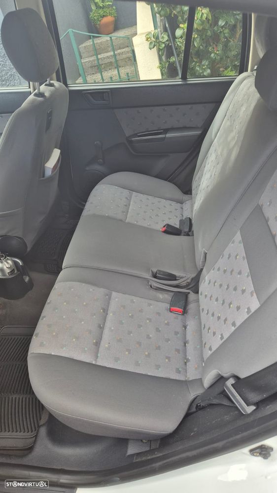 Hyundai Getz 1.5 CRDi Play - 2