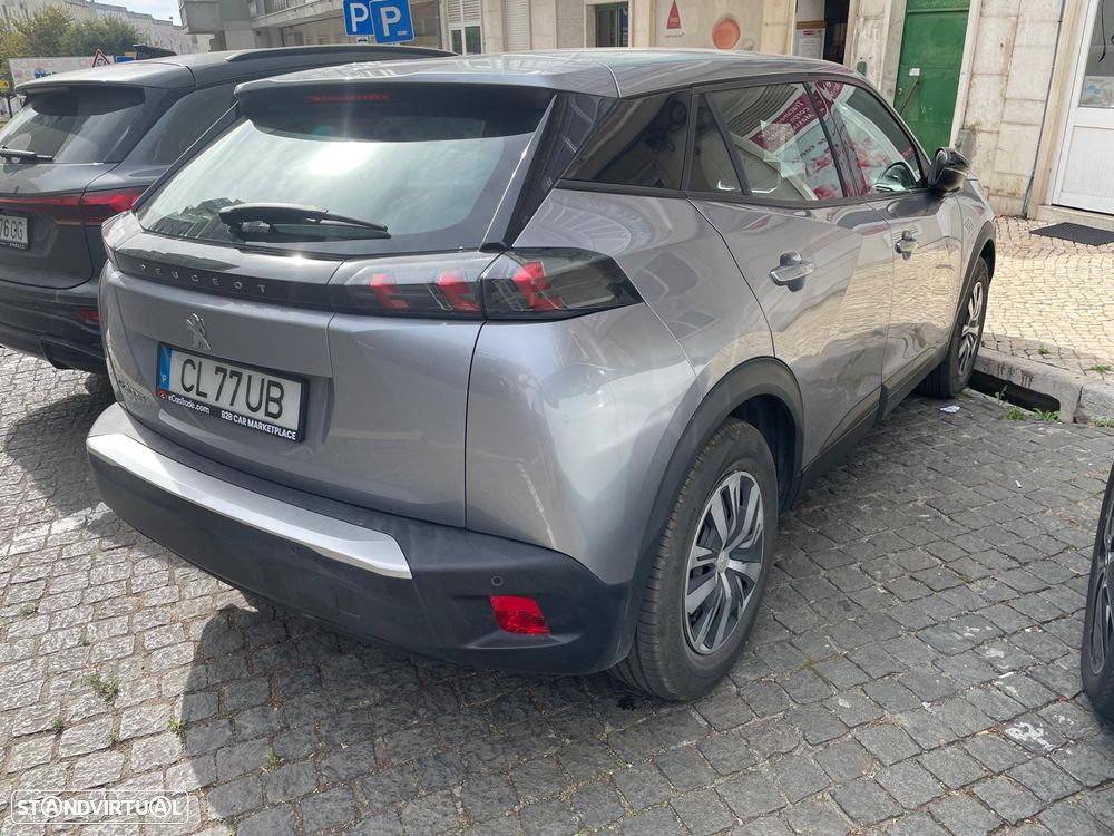 Peugeot e-2008 - 13