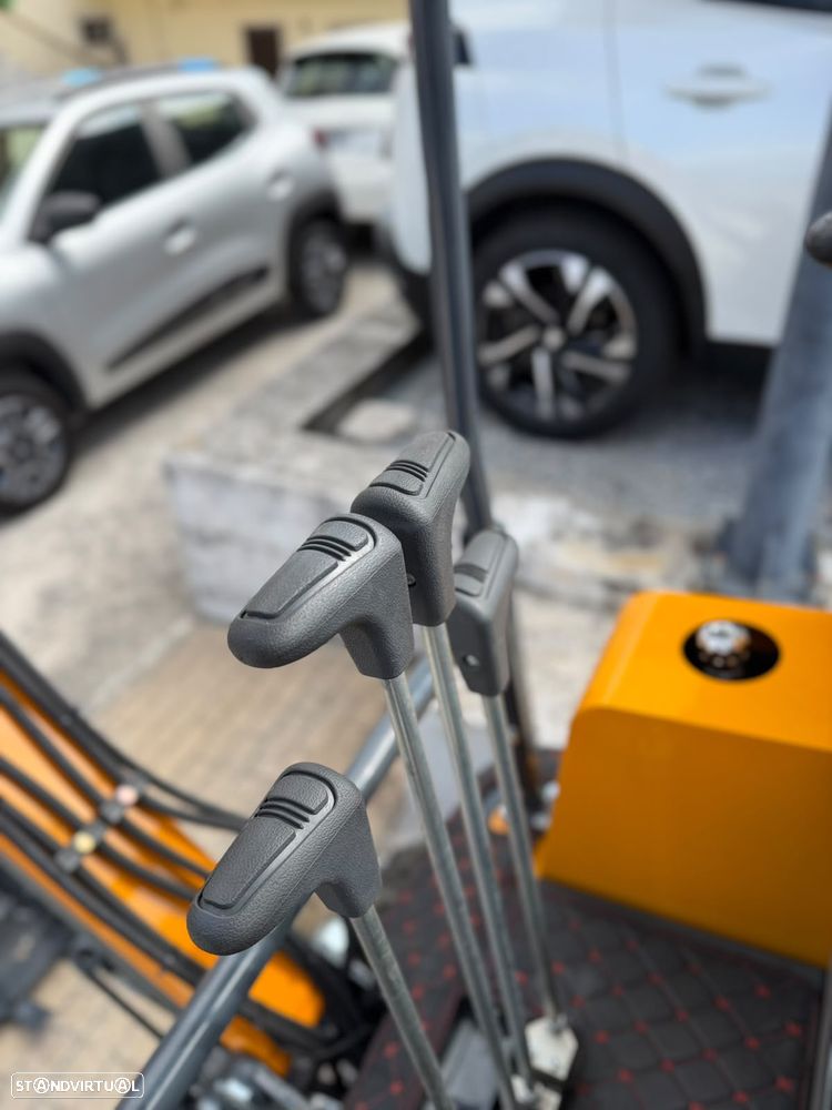 Outra não listada Mini Escavadora - 10