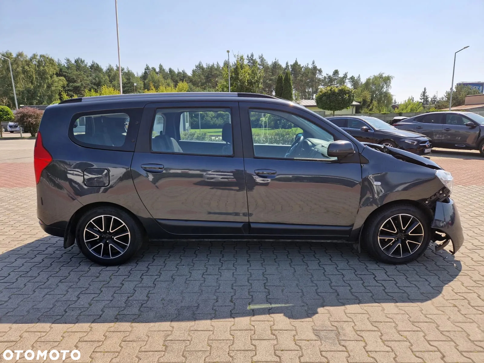 Dacia Lodgy 1.6 SCe Laureate S&S - 3