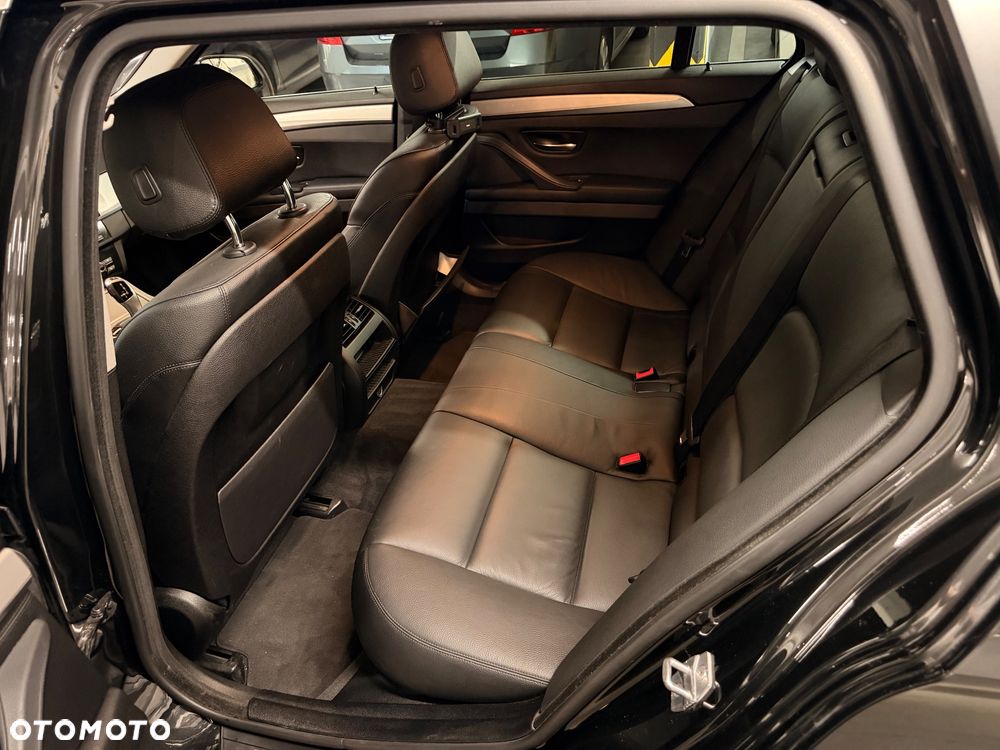 BMW Seria 5 520d - 36