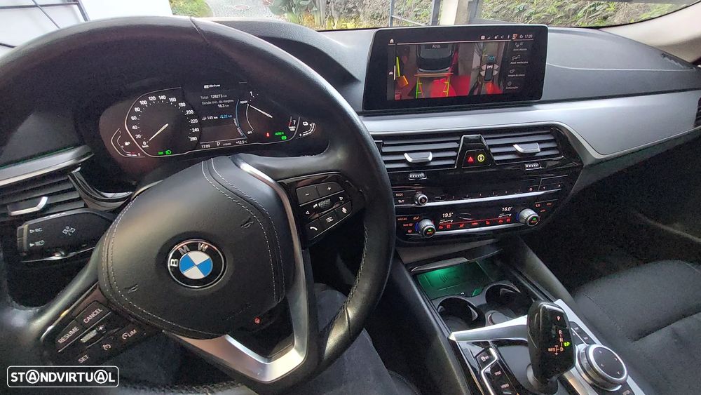 BMW 530 e xDrive Touring Aut. Luxury Line - 36