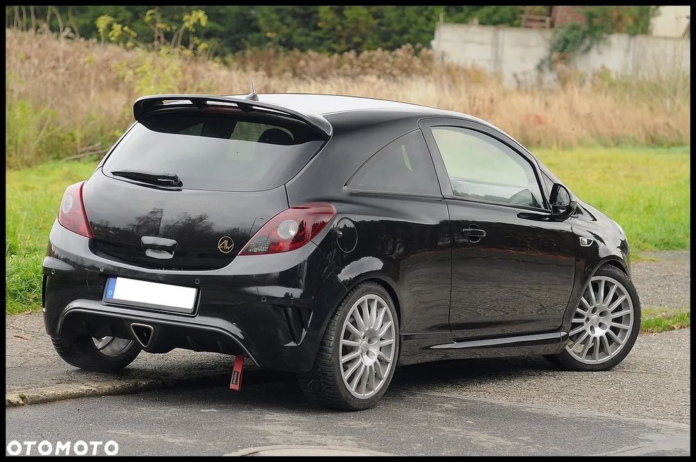 Opel Corsa 1.6 Turbo OPC - 4
