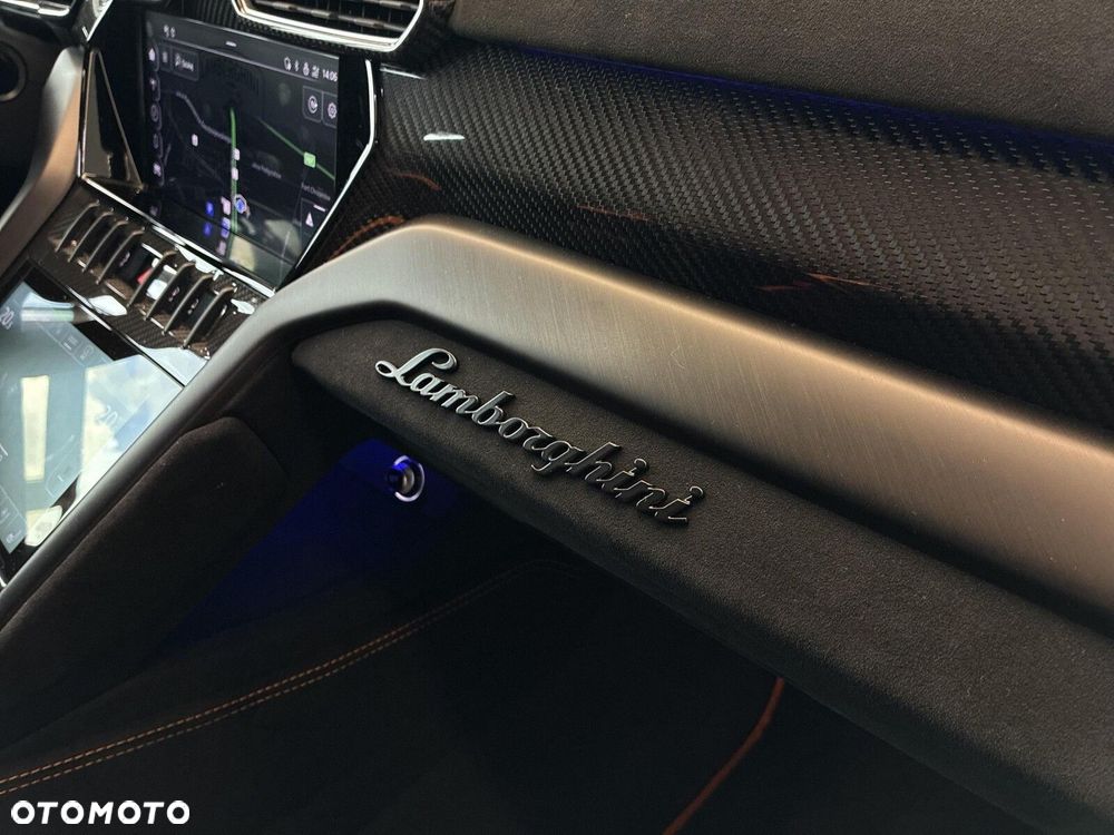 Lamborghini Urus - 25