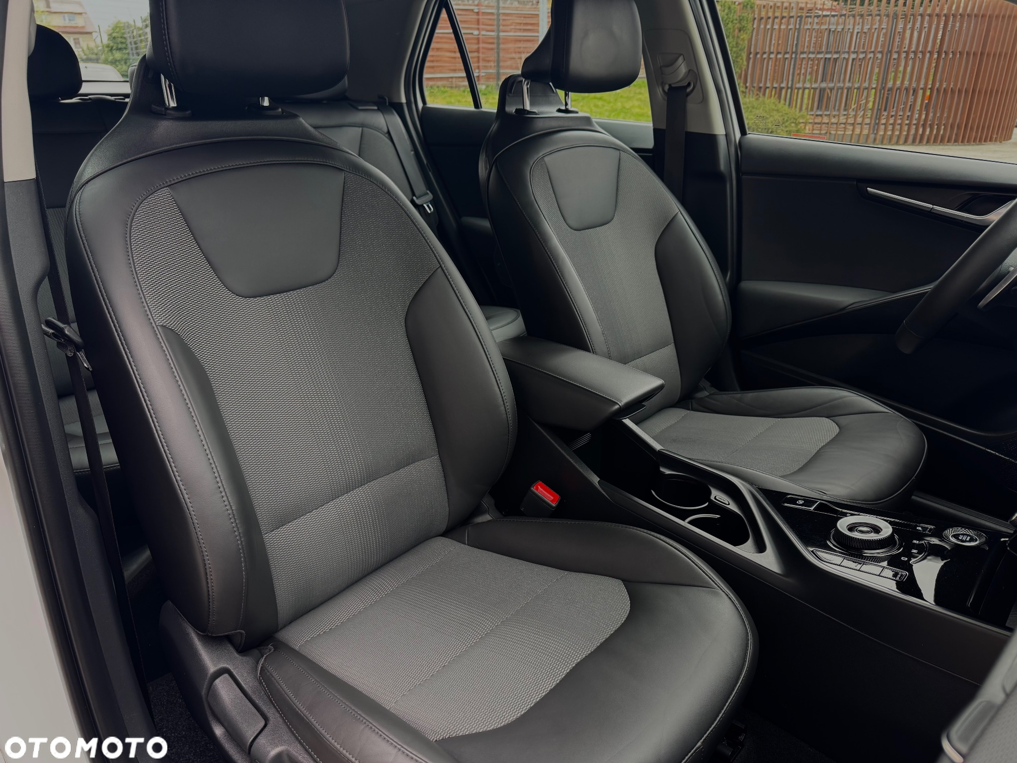 Kia Niro 1.6 GDI Plug-in Hybrid L Business Line - 25