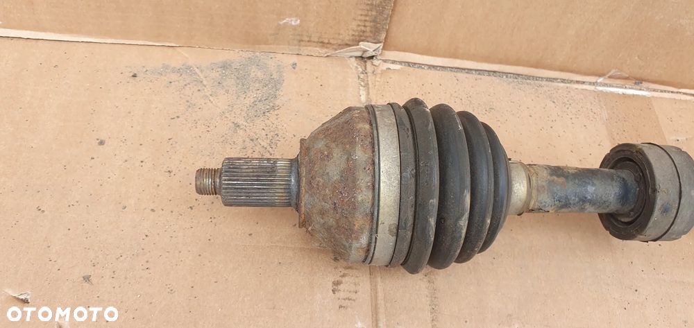 Półoś lewa krótka półośka Skoda Rapid 1.6 TDI 6R0407763Q - 2