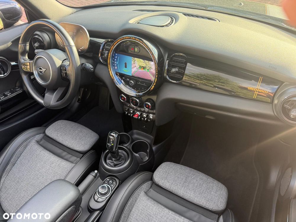 MINI Cooper Anniversary Edition - 31