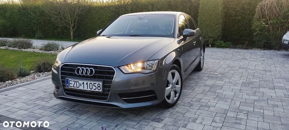 Audi A3 Sportback 2.0 TDI S tronic - 4