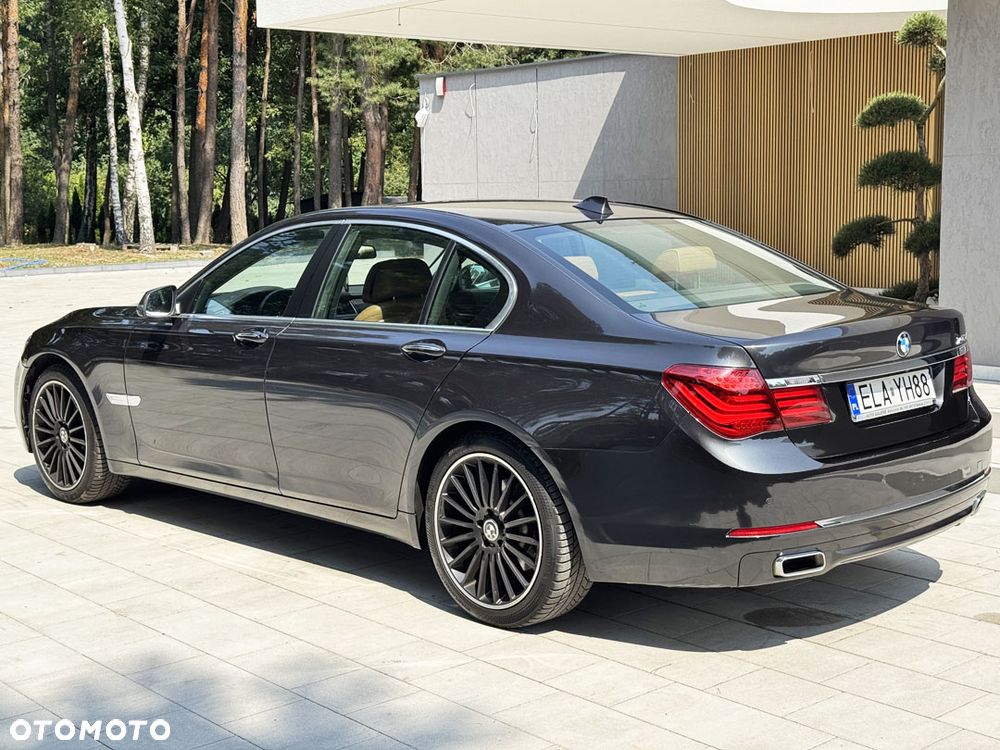 BMW Seria 7 740d xDrive Edition Exclusive - 14